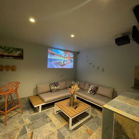 Villa-spa Prive, Jacuzzi, Piscine Chauffee *