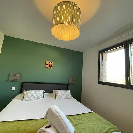 Holiday home Villa-spa Prive, Jacuzzi, Piscine Chauffee *
