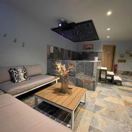 Villa-spa Prive, Jacuzzi, Piscine Chauffee Casa vacanze *