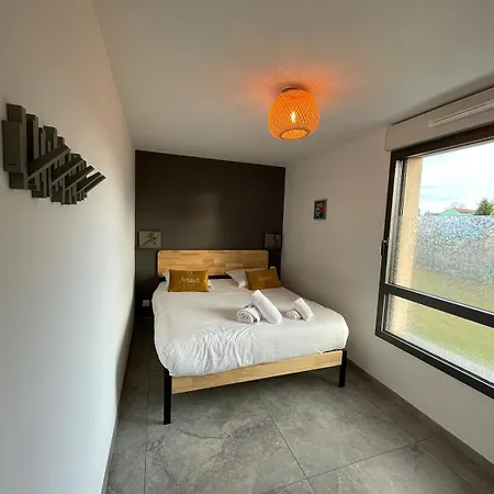 Holiday home Villa-spa Prive, Jacuzzi, Piscine Chauffee *
